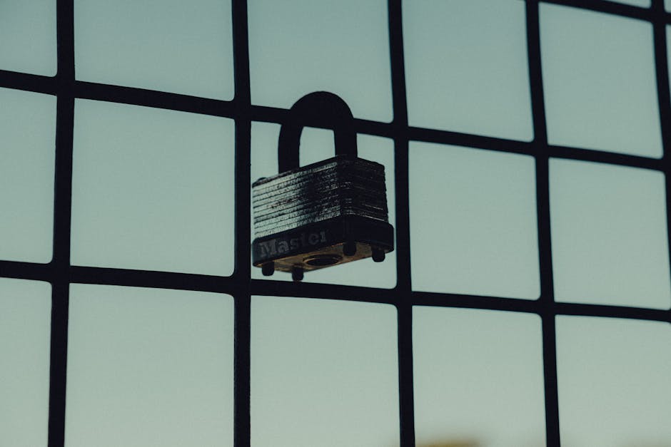 Exclusive content symbol with lock